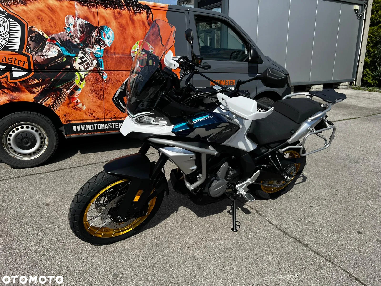 CFMoto MT - 11