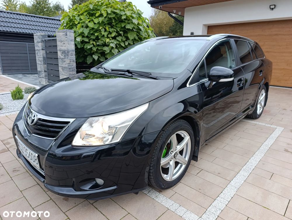 Toyota Avensis - 19