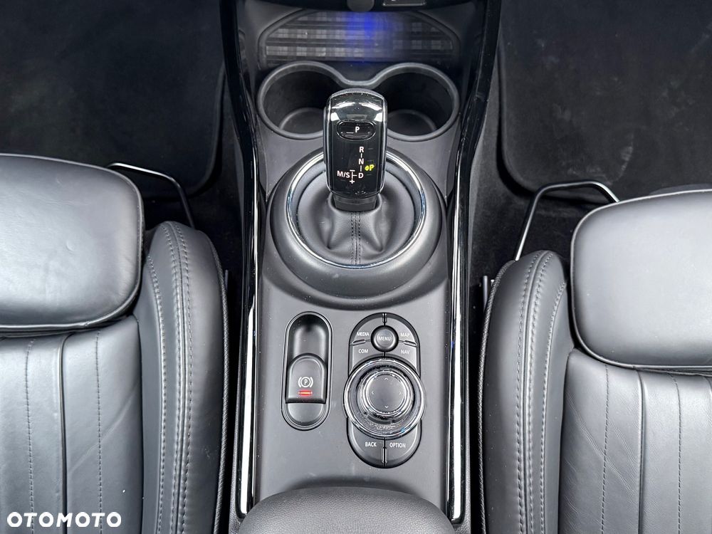 MINI John Cooper Works ALL4 sport - 19