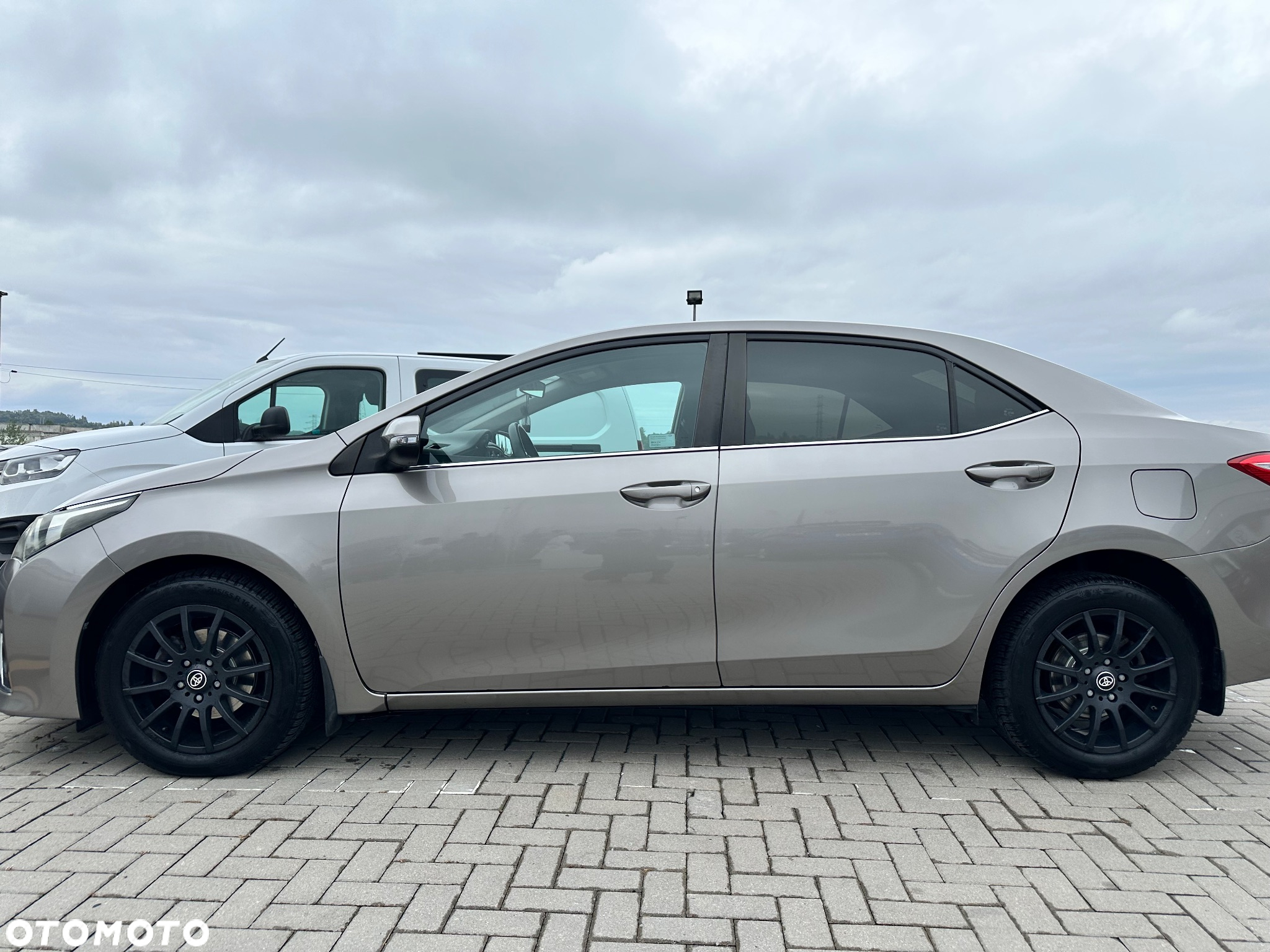 Toyota Corolla 1.6 Premium - 10
