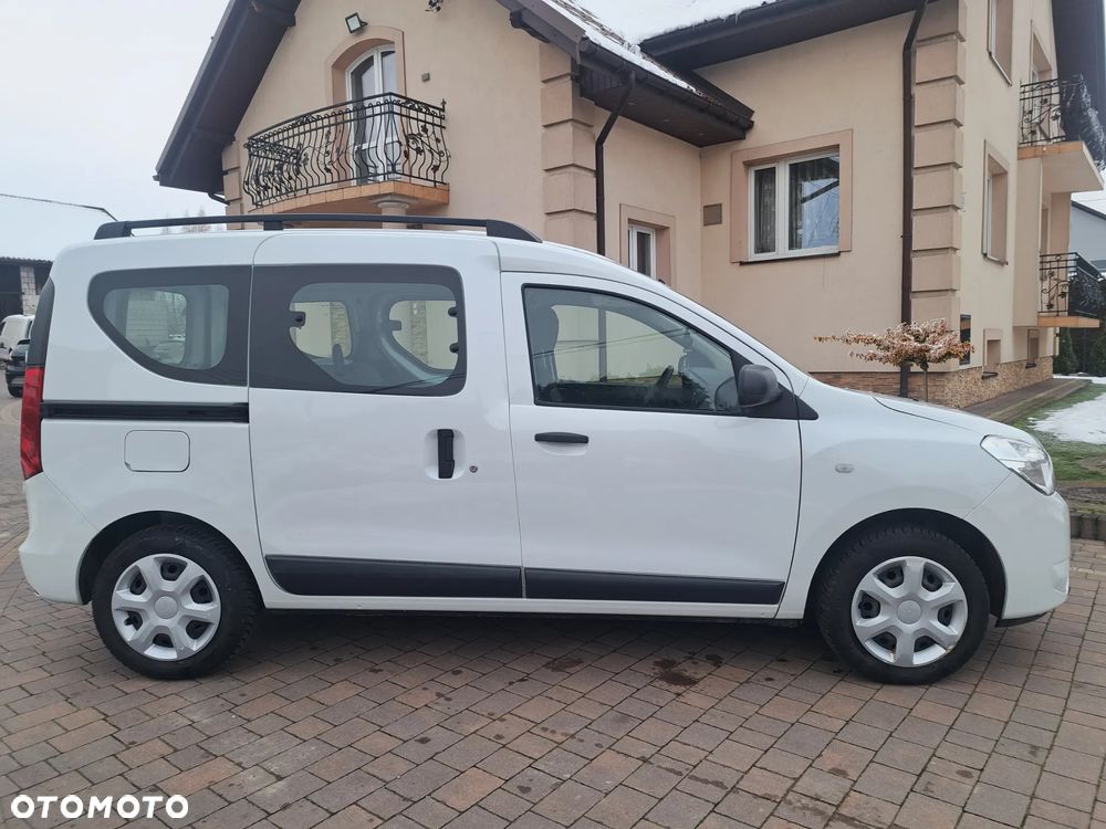 Dacia Dokker SCe 100 Essential - 17