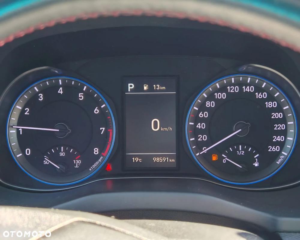 Hyundai Kona - 16