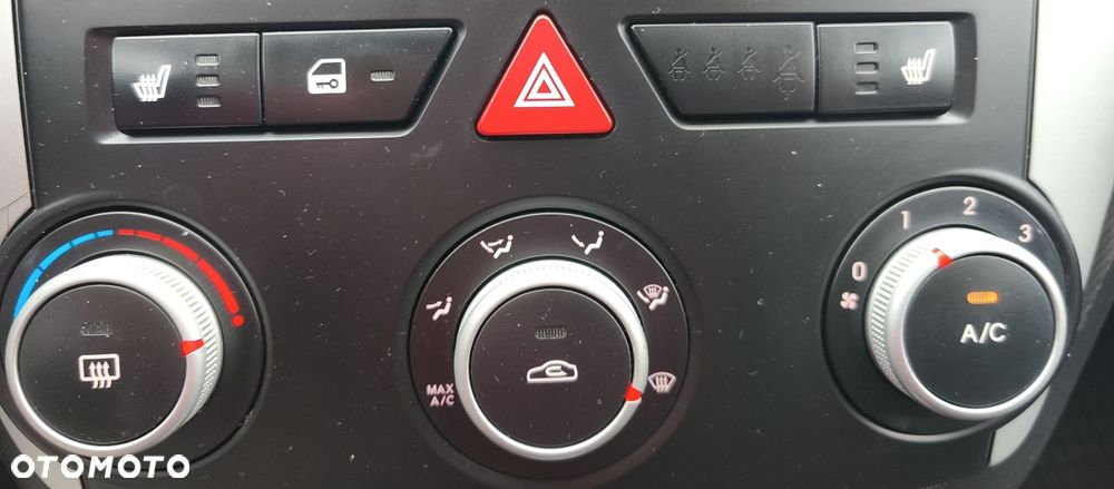 Kia Ceed 1.6 CRDi 90 Spirit - 10