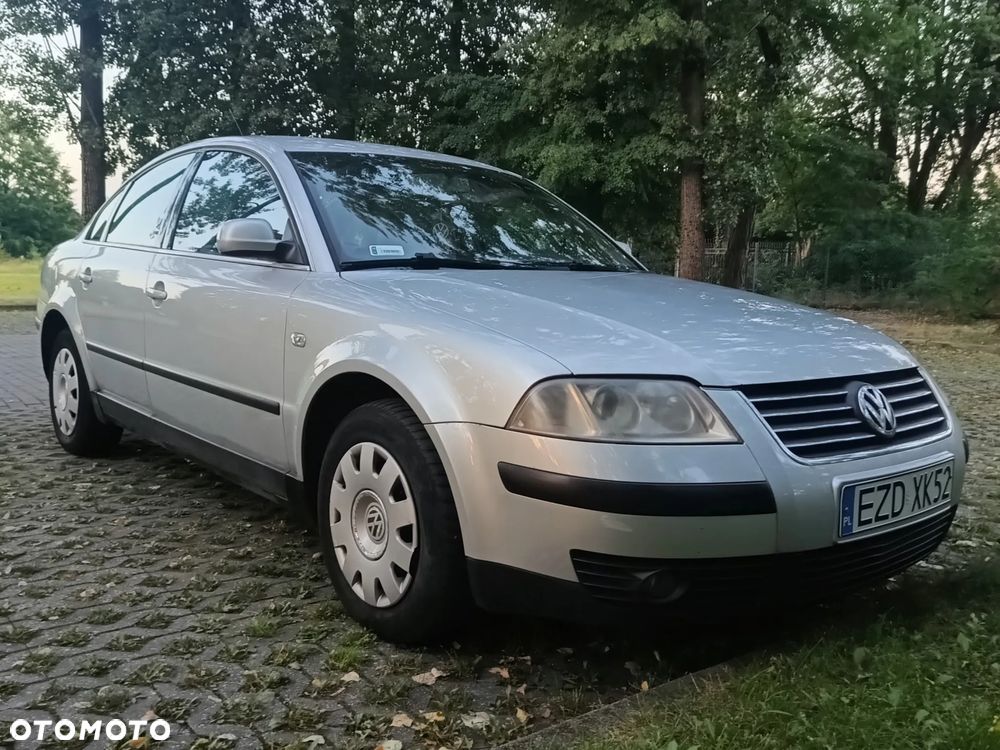 Volkswagen Passat 1.9 TDI Comfortline - 1