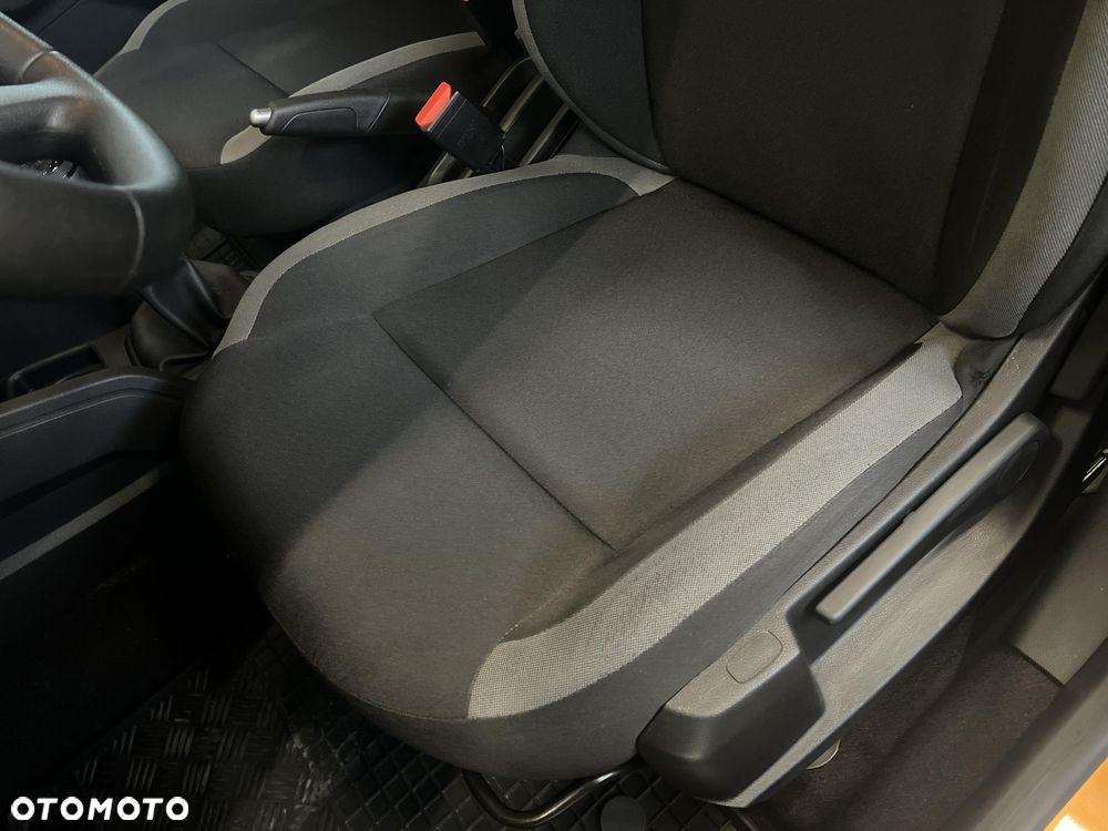 Dacia Duster 1.0 TCe Essential - 12