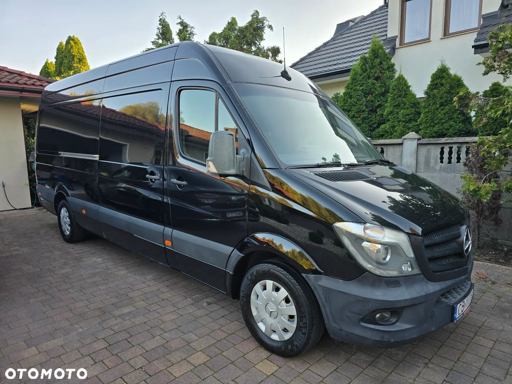 Mercedes-Benz Sprinter - 2