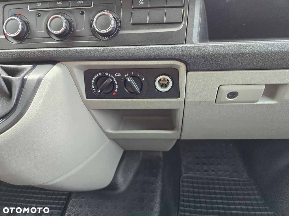 Volkswagen Transporter Kombi T6.1 TDI L2H1 4Motion DSG - 10