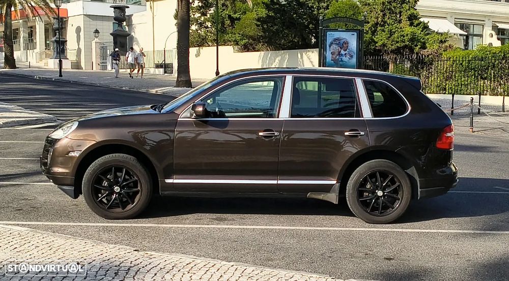 Porsche Cayenne Tiptronic S - 11