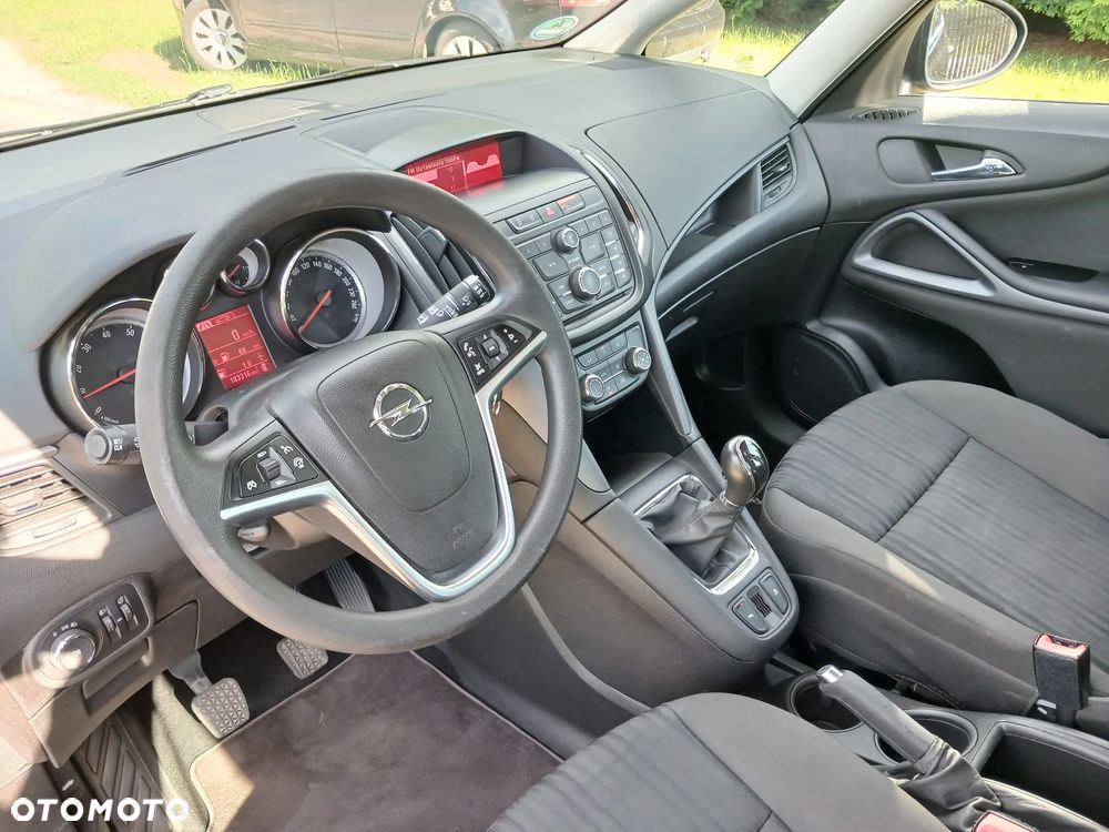 Opel Zafira 1.4 T Cosmo EU6 - 16
