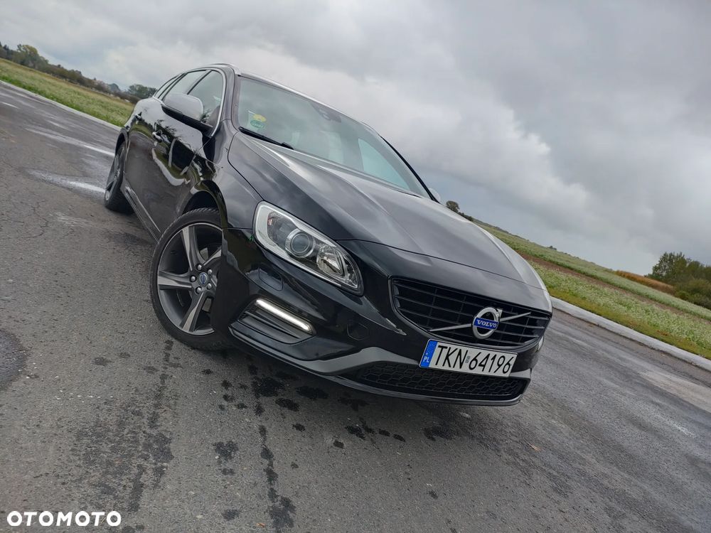 Volvo V60 D3 R-Design - 8