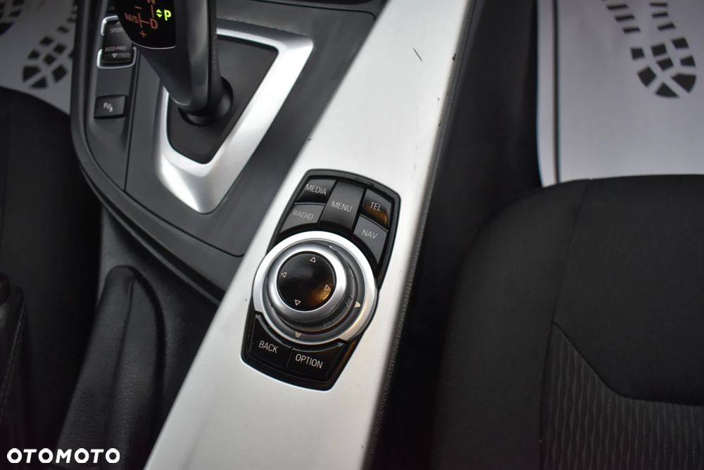 BMW Seria 3 - 37