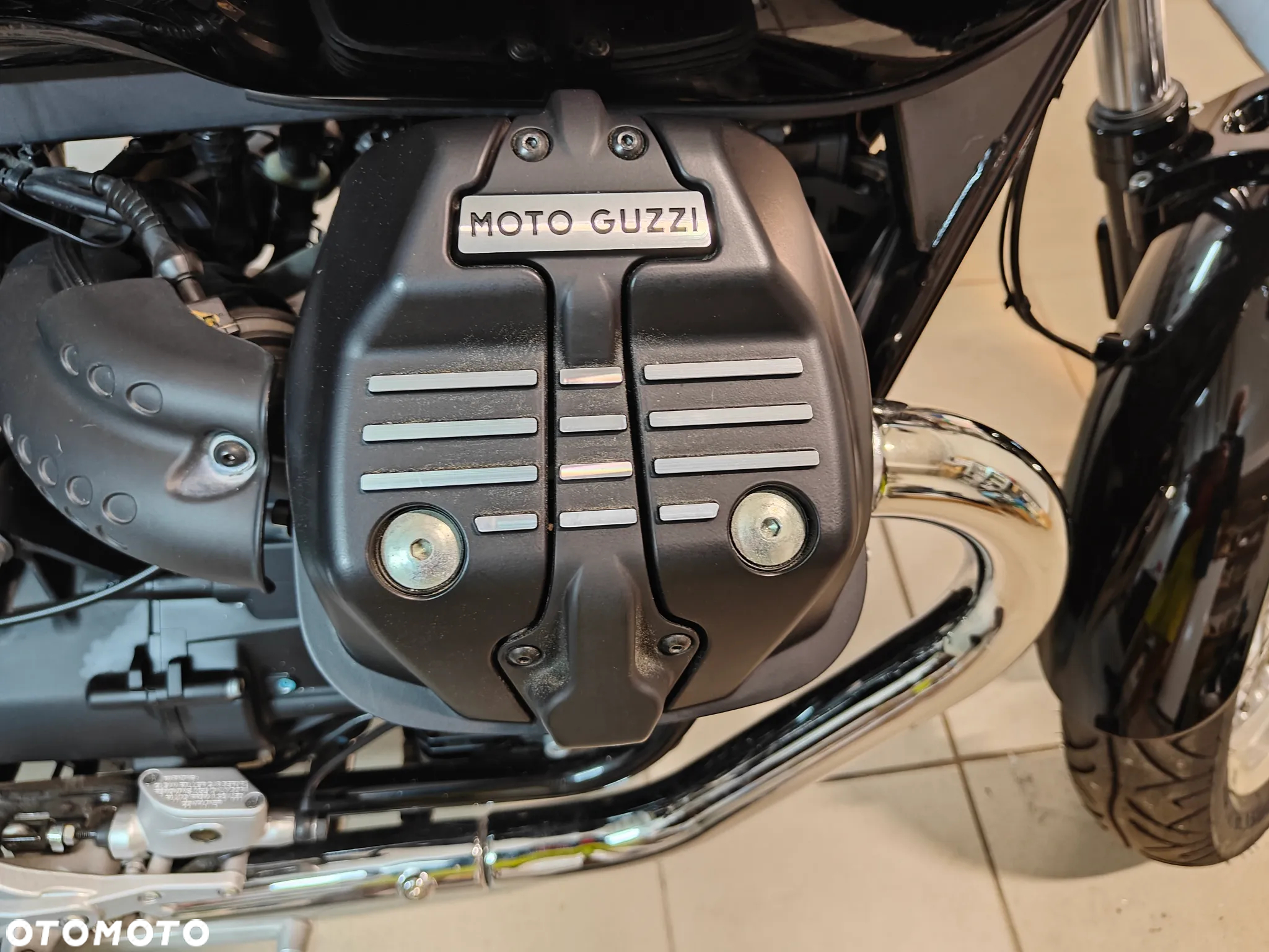 Moto Guzzi V7 - 4