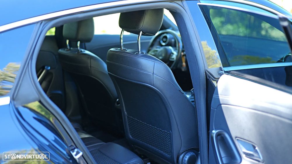 Mercedes-Benz CLA 180 d Shooting Brake Progressive Aut. - 21