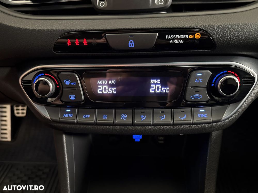 Hyundai i30 - 19