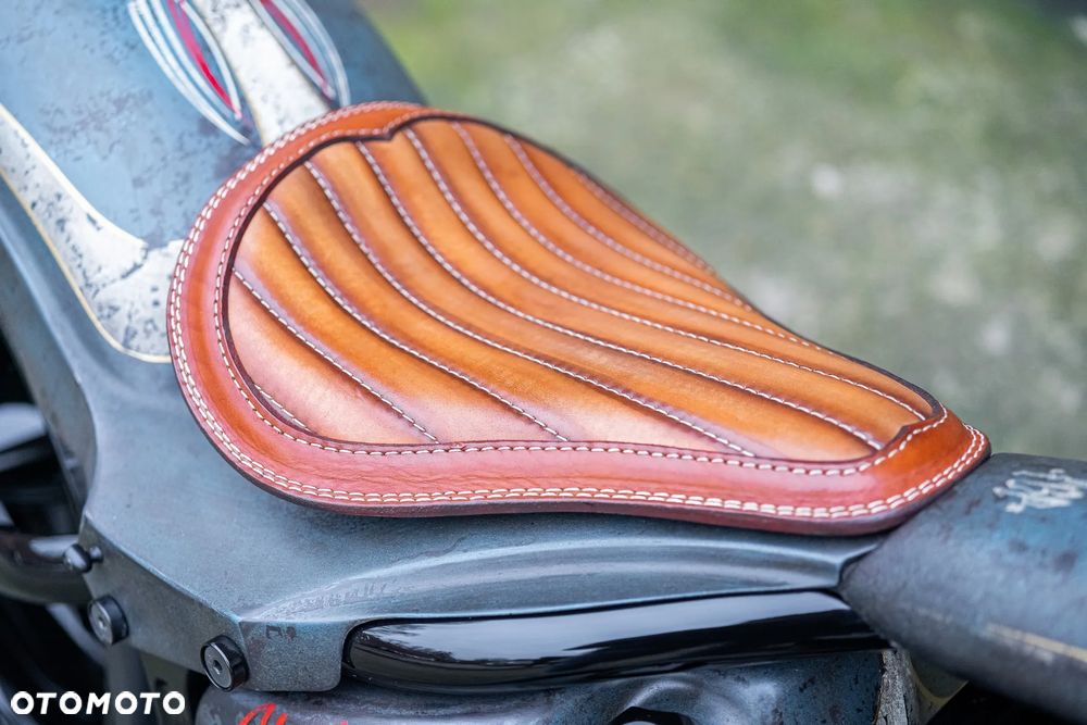 Harley-Davidson Softail Breakout - 17