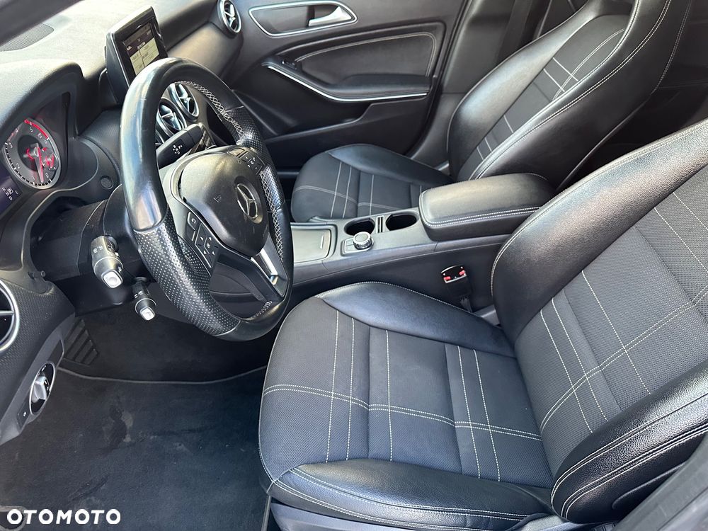 Mercedes-Benz Klasa A 200 d 7G-DCT Activity Edition - 13
