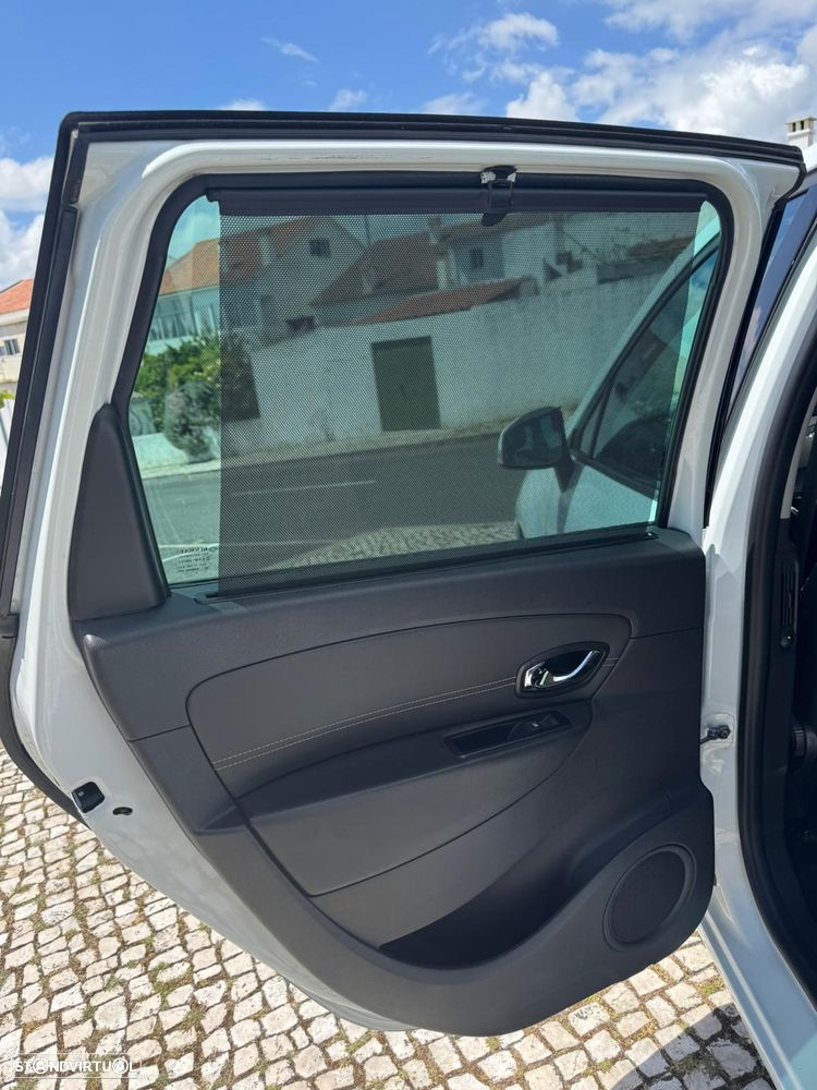 Renault Grand Scénic 1.5 dCi Bose Edition 7L - 17
