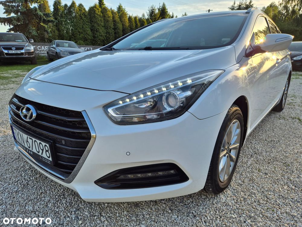 Hyundai i40 Kombi 1.7 CRDi Premium - 4