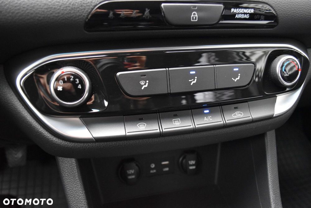 Hyundai i30 1.0 T-GDI Classic + - 18