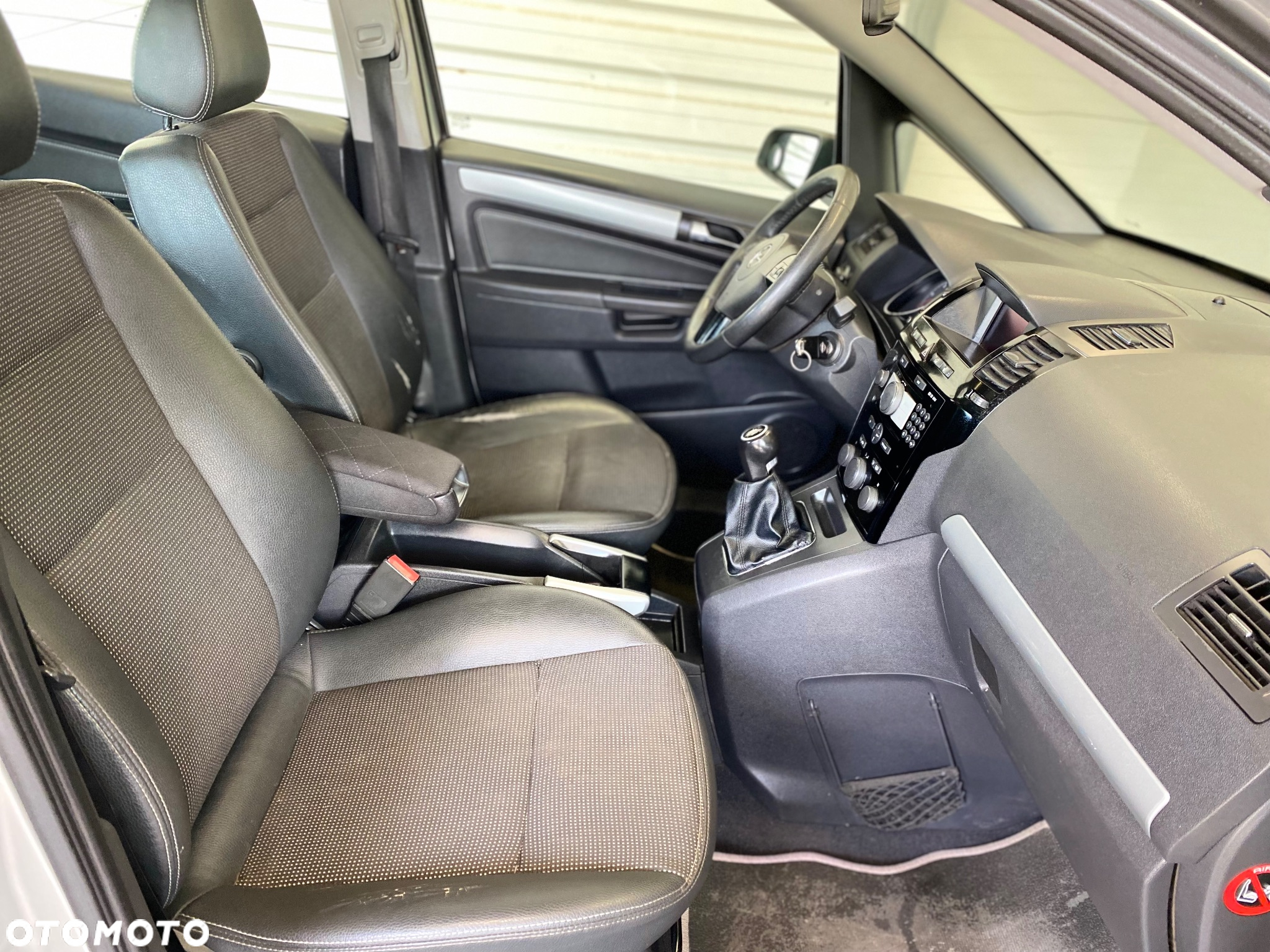 Opel Zafira 1.9 CDTI Elegance - 15