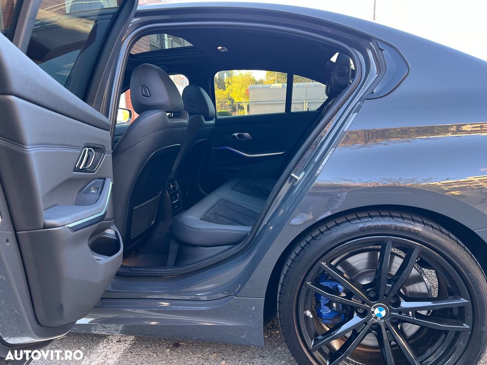 BMW Seria 3 320i Aut. M Sport - 16