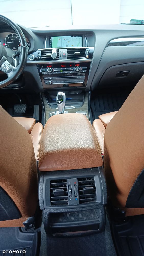 BMW X4 xDrive20d - 11