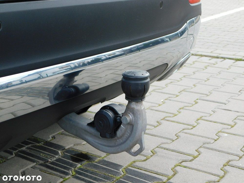 Mercedes-Benz GLB 200 d Progressive 8G-DCT - 13