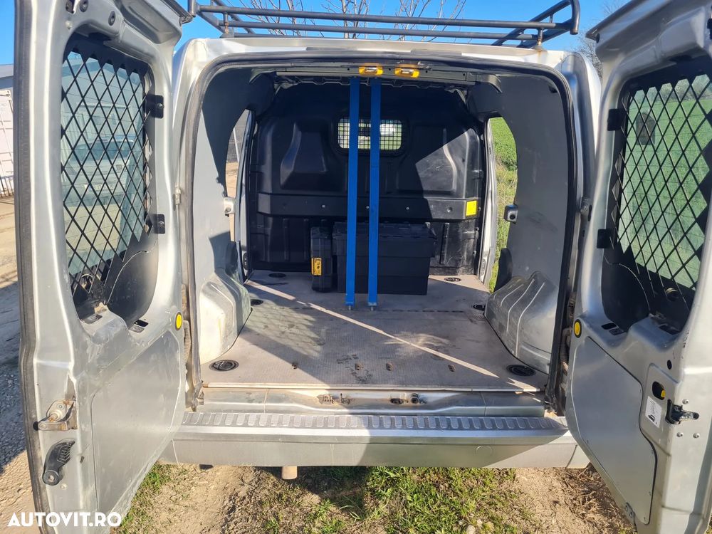 Ford TRANSIT CONNECT - 5