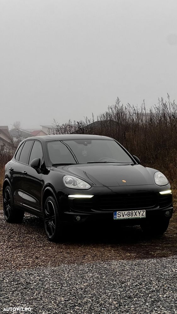 Porsche Cayenne 3.0 L - 4