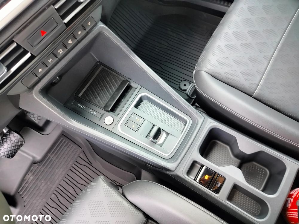 Ford Transit Connect - 21