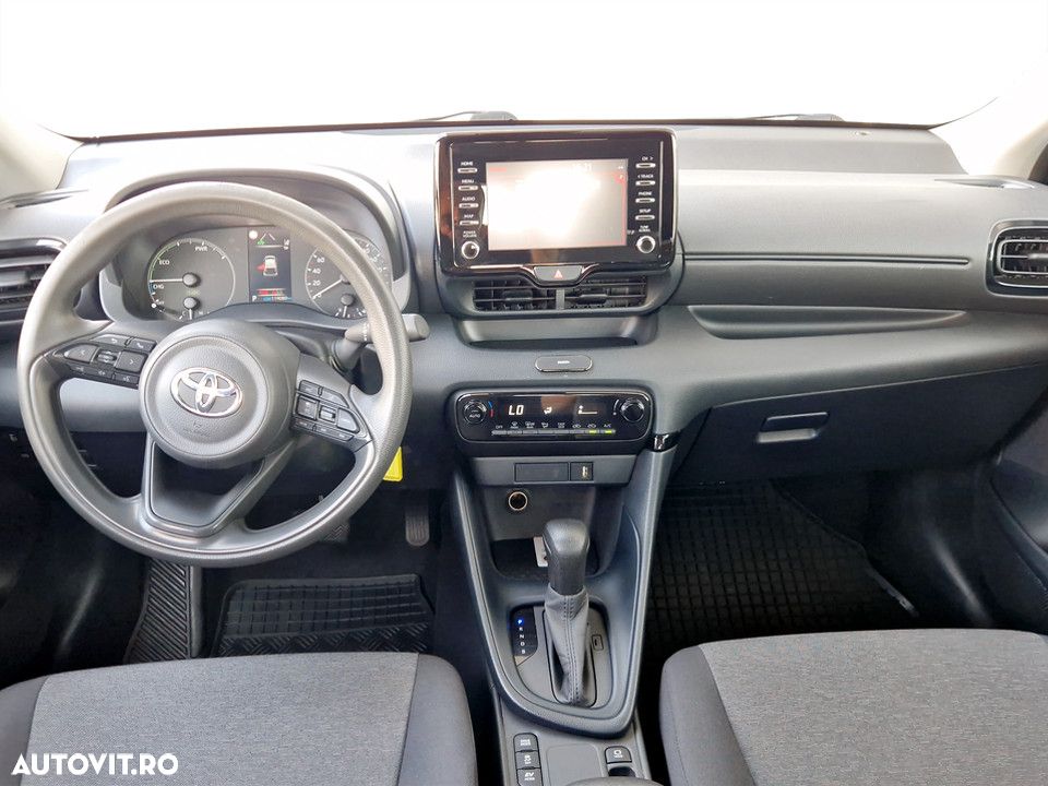 Toyota Yaris - 13