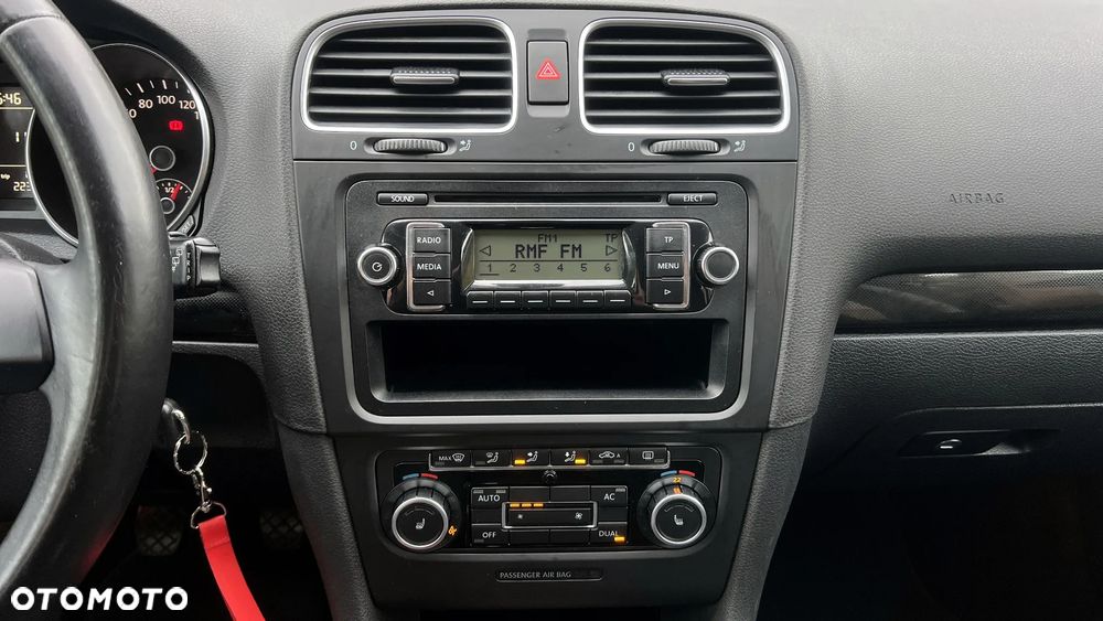 Volkswagen Golf 1.6 Comfortline - 21