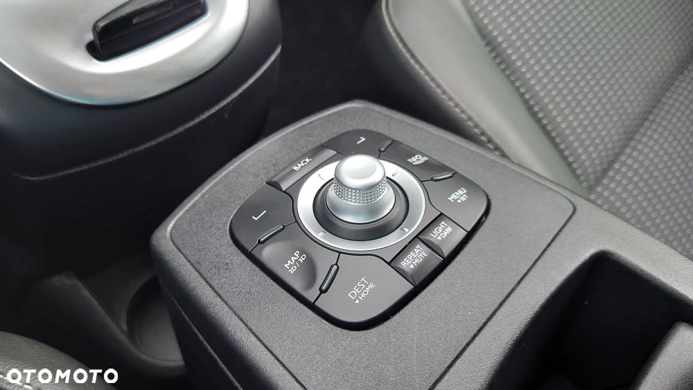 Renault Scenic 1.6 dCi Energy Bose EU6 - 29