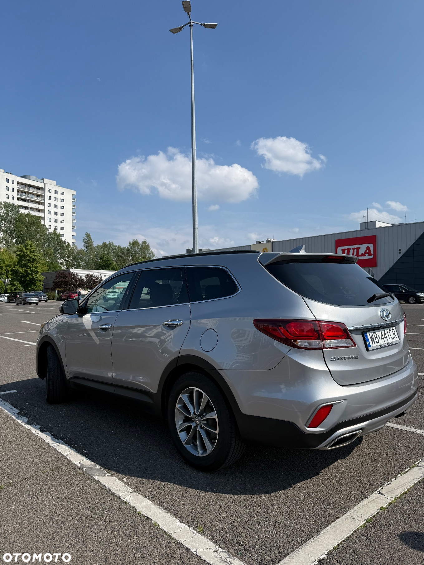 Hyundai Grand Santa Fe - 4