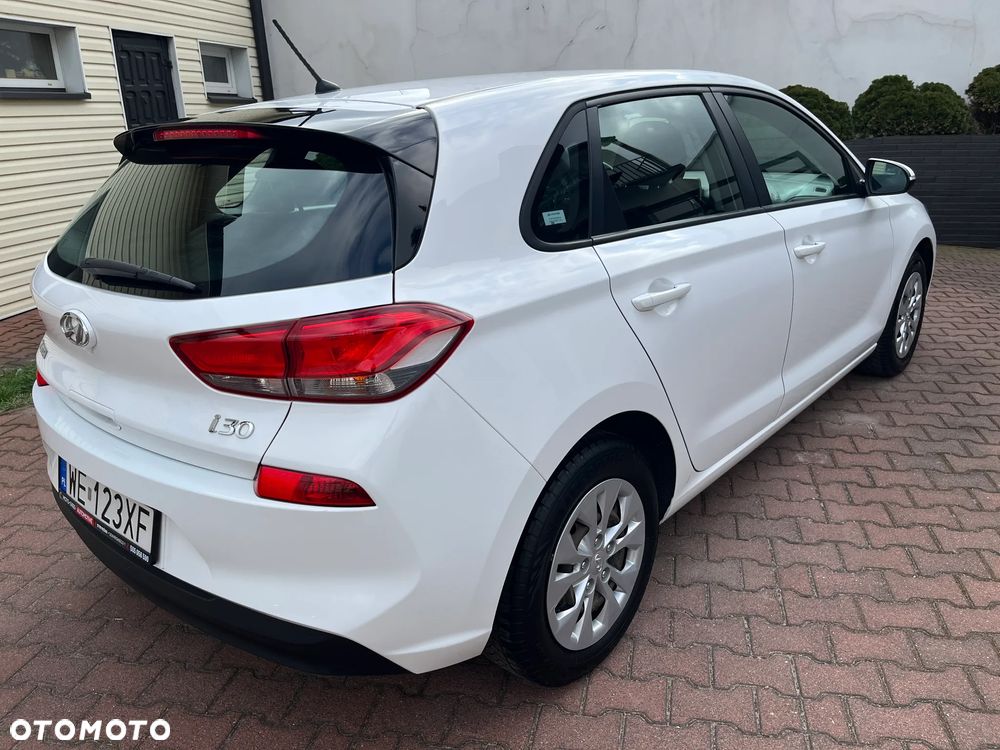 Hyundai i30 1.4 Classic + - 9