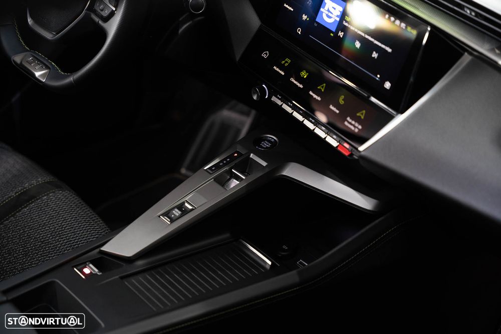 Peugeot 308 1.6 Hybrid GT Pack e-EAT8 - 21