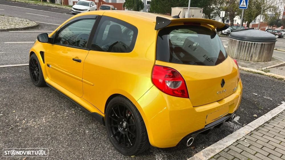 Renault Clio 2.0 16V 200 RS Cup - 6