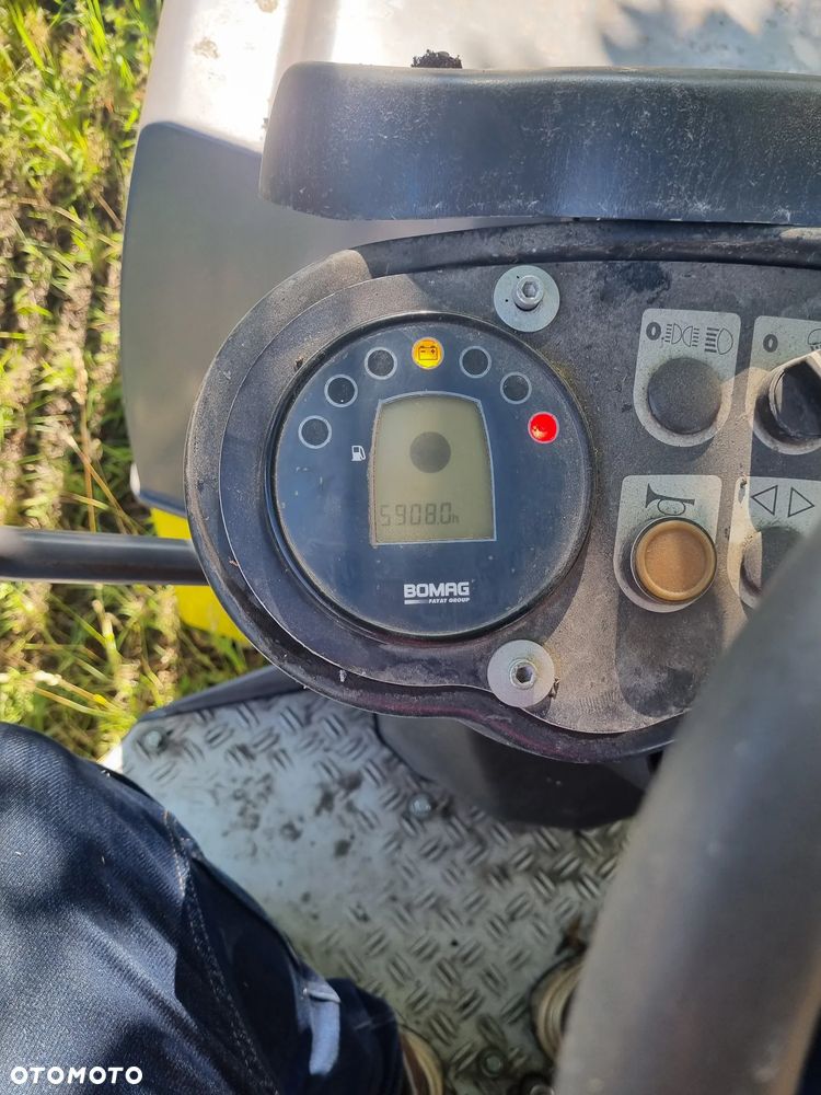 Bomag BW 100 AC-4 - 5
