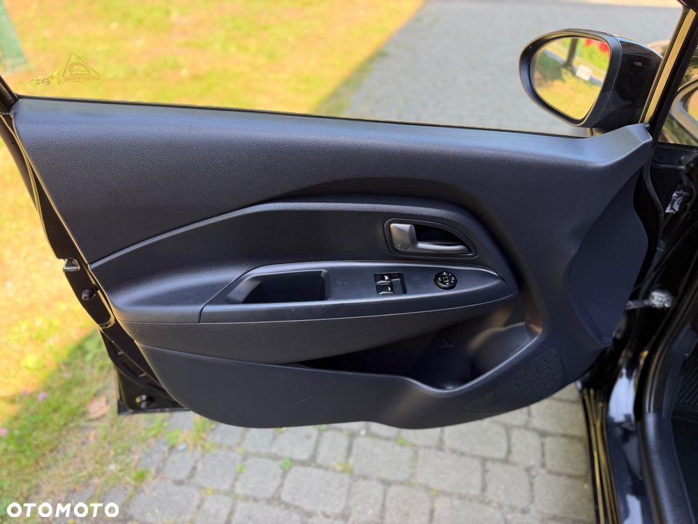 Kia Rio 1.2 Fifa World Cup Edition - 15