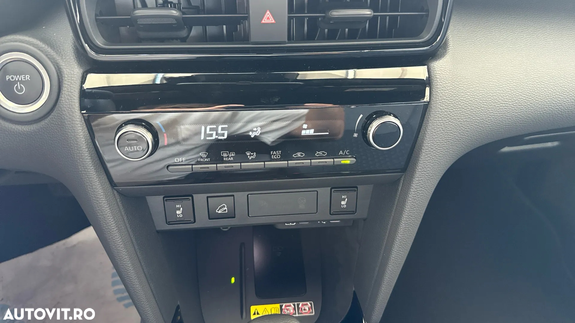 Toyota Yaris Cross 1.5 VVT-i HSD 4x4 Dynamic - 12