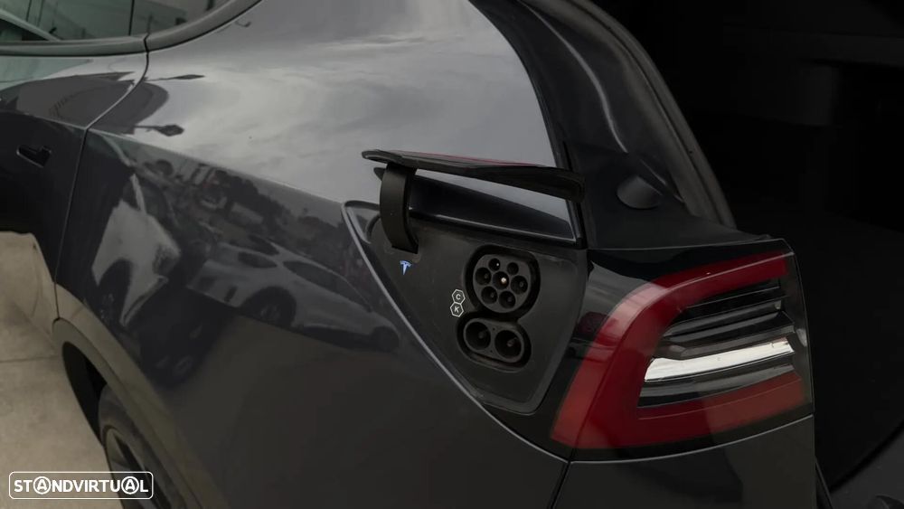 Tesla Model Y Long Range Tração Integral - 22