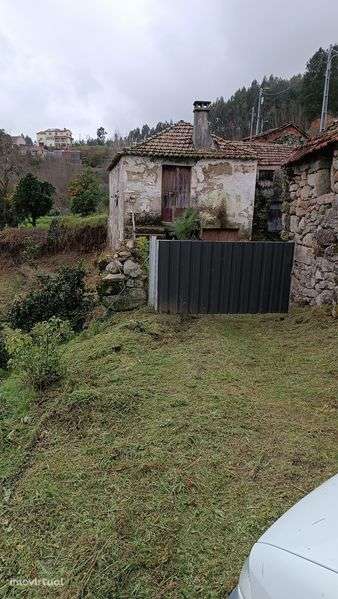 Casa de habitação para restaurar - Grande imagem: 3/12