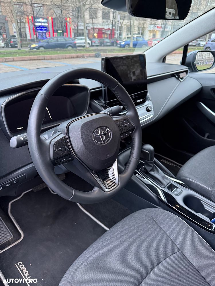 Toyota Corolla 1.8 HSD Dynamic - 8