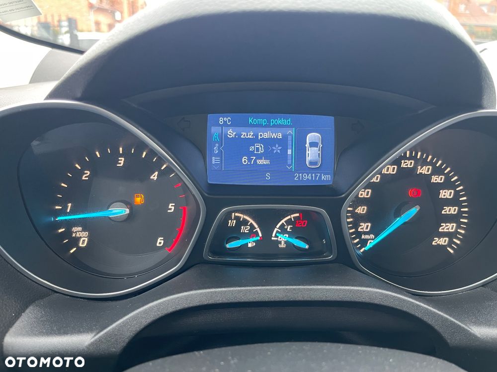 Ford Kuga 2.0 TDCi FWD Titanium - 13