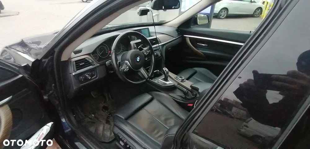 BMW Seria 3 335i xDrive Modern Line - 8