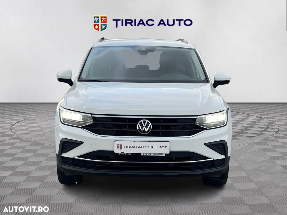 Volkswagen Tiguan - 9
