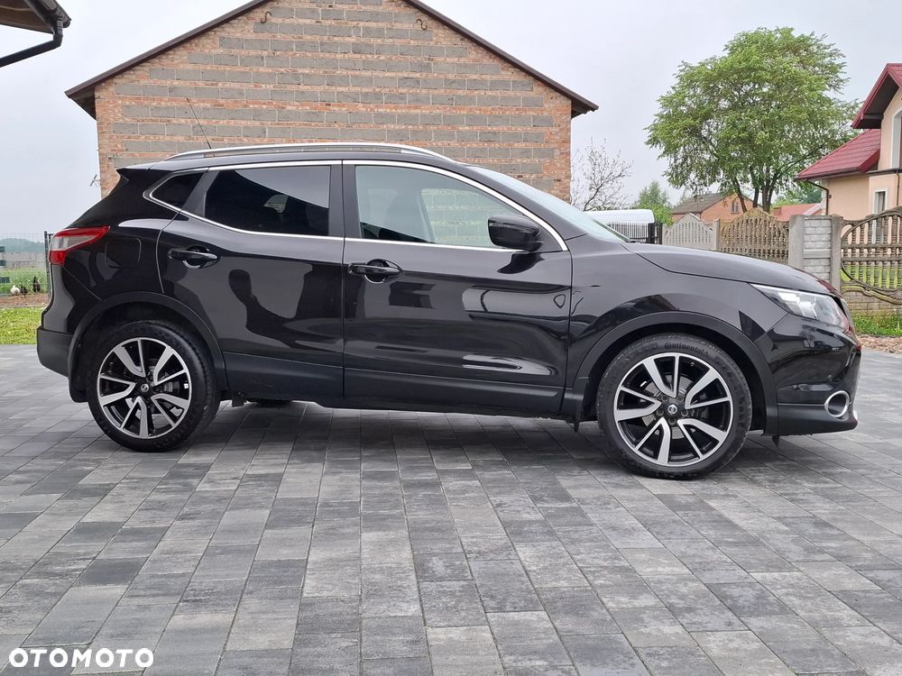 Nissan Qashqai 1.6 DCi Xtronic TEKNA - 27