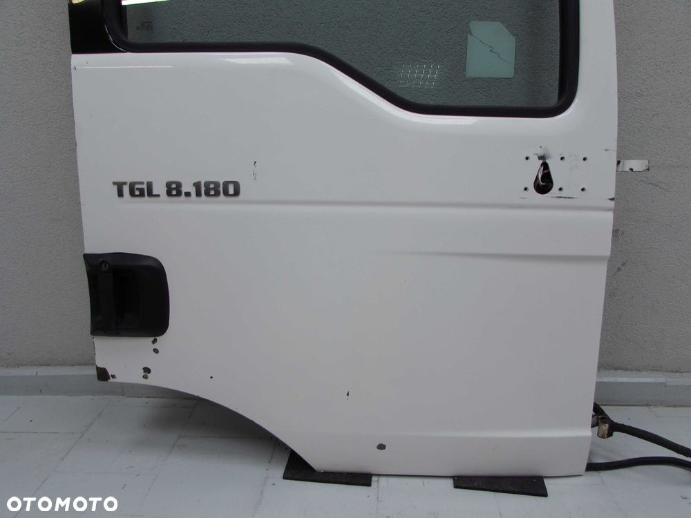 MAN TGL TGM TGA 8-180 07-12 DRZWI PRAWE PRZOD KPL - 4