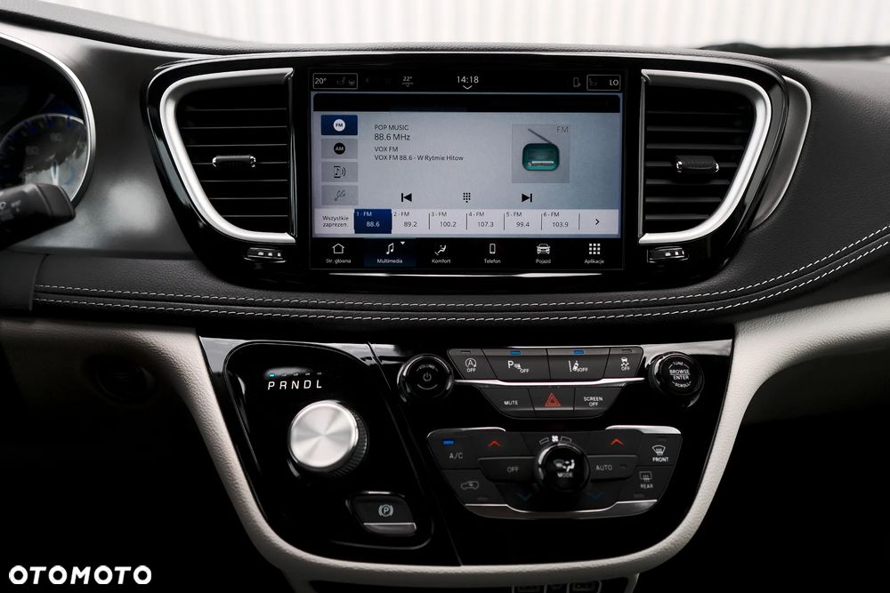 Chrysler Pacifica - 25