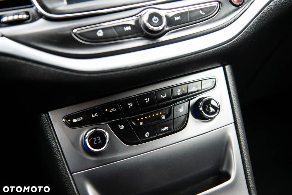 Opel Astra 1.4 Turbo Edition - 35